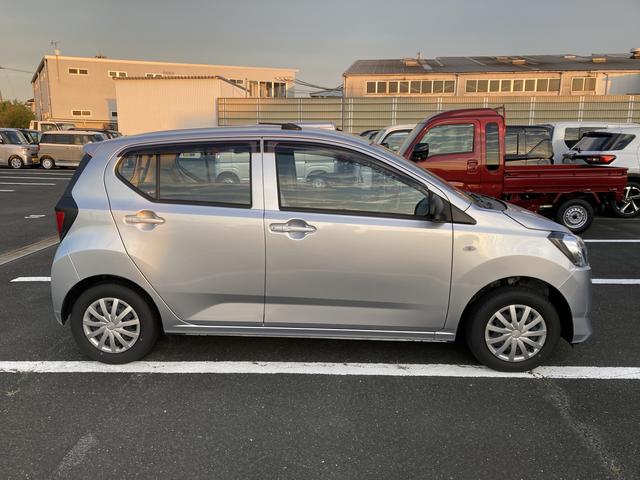 ミライースＬ　ＳＡIII１３インチフルホイールキャップ　マルチリフレクターハロゲンヘッドランプ　可倒式ドアミラー　自発光式デジタルメーターアンバーイルミネーションメーター　マニュアルエアコン（ダイヤル式）　キーレスエントリー（静岡県）の中古車