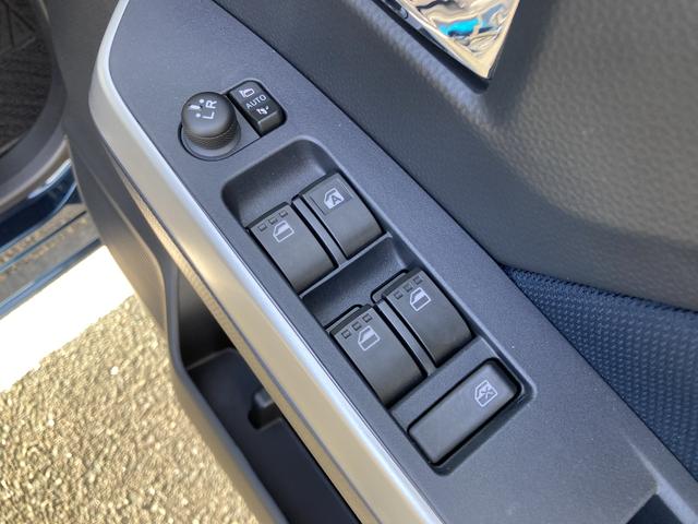 トールカスタムGLEDヘッドランプ キーフリーシステム プッシュボタンスタート オートエアコン(プッシュ式) 両側パワースライドドア マルチインフォメーションディスプレイ(静岡県)の中古車