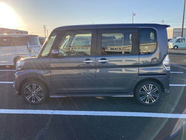 タントカスタムＲＳ　トップエディションＳＡII１５インチアルミホイール　大型エアロバンパー　ＬＥＤヘッドランプ　オート格納式カラードドアミラー　本革巻ステアリングホイール　両側パワースライドドア（静岡県）の中古車