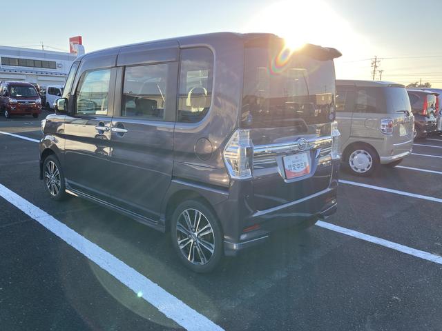 タントカスタムＲＳ　トップエディションＳＡII１５インチアルミホイール　大型エアロバンパー　ＬＥＤヘッドランプ　オート格納式カラードドアミラー　本革巻ステアリングホイール　両側パワースライドドア（静岡県）の中古車