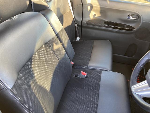 タントカスタムＲＳ　トップエディションＳＡII１５インチアルミホイール　大型エアロバンパー　ＬＥＤヘッドランプ　オート格納式カラードドアミラー　本革巻ステアリングホイール　両側パワースライドドア（静岡県）の中古車