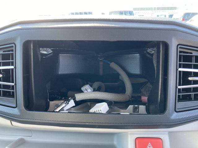 ミライースＸ　ＳＡIII１４インチフルホイールキャップ　ＬＥＤヘッドランプ　電動格納式（カラード）ドアミラー　自発光式デジタルメーターブルーイルミネーションメーター　マニュアルエアコン（ダイヤル式）　キーレスエントリー（静岡県）の中古車