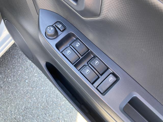 ミライースＸ　ＳＡIII１４インチフルホイールキャップ　ＬＥＤヘッドランプ　電動格納式（カラード）ドアミラー　自発光式デジタルメーターブルーイルミネーションメーター　マニュアルエアコン（ダイヤル式）　キーレスエントリー（静岡県）の中古車