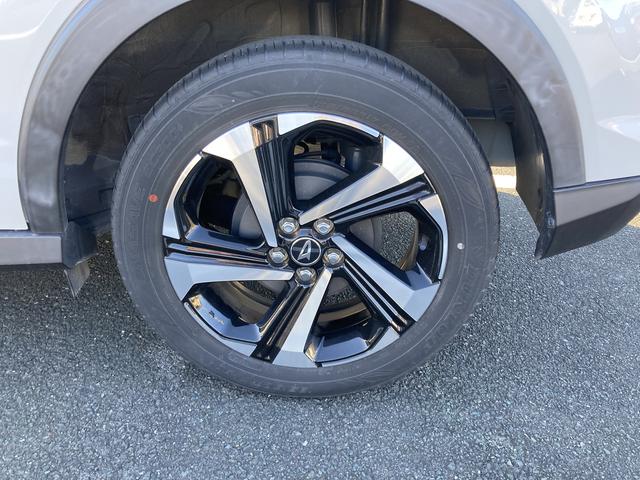 ロッキープレミアムＧ　ＨＥＶ１７インチアルミホイール　ＵＶＩＲカット遮音ガラス　フルＬＥＤヘッドランプ　キーフリーシステム　革巻きステアリングホイール　本革シフトノブ　アクティブマルチインフォメーションメーター（静岡県）の中古車