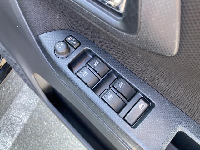 ムーヴＸリミテッドII　ＳＡIIIＬＥＤヘッドランプ　ブラックインテリアパック　１４インチアルミホイール　スーパーＵＶＩＲカットガラス　キーフリーシステム　オートエアコン（プッシュ式）（静岡県）の中古車