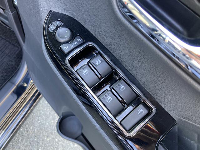 タントカスタムＸ１４インチアルミホイール　大型エアロバンパー　フルＬＥＤヘッドランプ　オート格納式カラードドアミラー　両側パワースライドドア　キーフリーシステム　プッシュボタンスタート（静岡県）の中古車