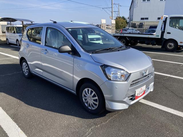 ミライースＬ　ＳＡIII１３インチフルホイールキャップ　マルチリフレクターハロゲンヘッドランプ　可倒式ドアミラー　自発光式デジタルメーターアンバーイルミネーションメーター　マニュアルエアコン（ダイヤル式）　キーレスエントリー（静岡県）の中古車