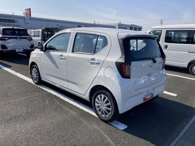 ミライースＬ　ＳＡIII１３インチフルホイールキャップ　マルチリフレクターハロゲンヘッドランプ　可倒式ドアミラー　自発光式デジタルメーターアンバーイルミネーションメーター　マニュアルエアコン（ダイヤル式）　キーレスエントリー（静岡県）の中古車