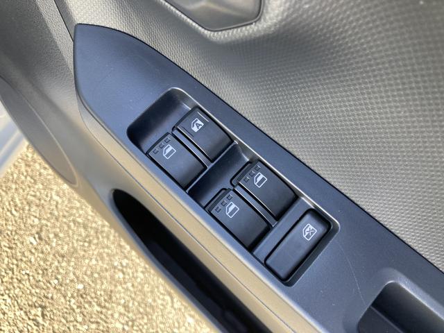 ミライースＬ　ＳＡIII１３インチフルホイールキャップ　マルチリフレクターハロゲンヘッドランプ　可倒式ドアミラー　自発光式デジタルメーターアンバーイルミネーションメーター　マニュアルエアコン（ダイヤル式）　キーレスエントリー（静岡県）の中古車