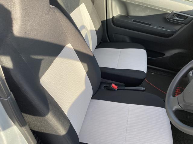 ミライースＬ　ＳＡIII１３インチフルホイールキャップ　マルチリフレクターハロゲンヘッドランプ　可倒式ドアミラー　自発光式デジタルメーターアンバーイルミネーションメーター　マニュアルエアコン（ダイヤル式）　キーレスエントリー（静岡県）の中古車