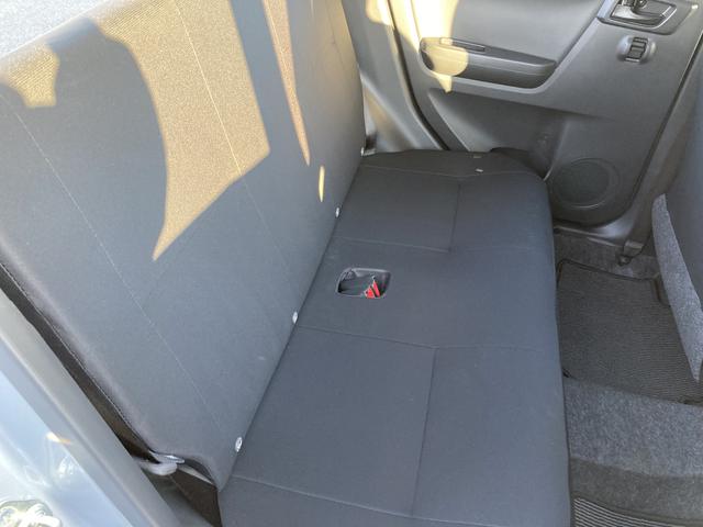 ミライースＬ　ＳＡIII１３インチフルホイールキャップ　マルチリフレクターハロゲンヘッドランプ　可倒式ドアミラー　自発光式デジタルメーターアンバーイルミネーションメーター　マニュアルエアコン（ダイヤル式）　キーレスエントリー（静岡県）の中古車