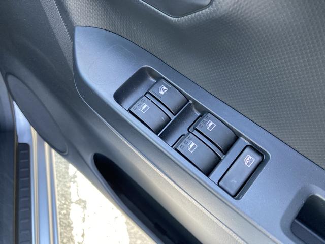 ミライースＬ　ＳＡIII１３インチフルホイールキャップ　マルチリフレクターハロゲンヘッドランプ　可倒式ドアミラー　自発光式デジタルメーターアンバーイルミネーションメーター　マニュアルエアコン（ダイヤル式）　キーレスエントリー（静岡県）の中古車