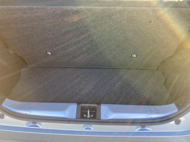 ミライースＬ　ＳＡIII１３インチフルホイールキャップ　マルチリフレクターハロゲンヘッドランプ　可倒式ドアミラー　自発光式デジタルメーターアンバーイルミネーションメーター　マニュアルエアコン（ダイヤル式）　キーレスエントリー（静岡県）の中古車