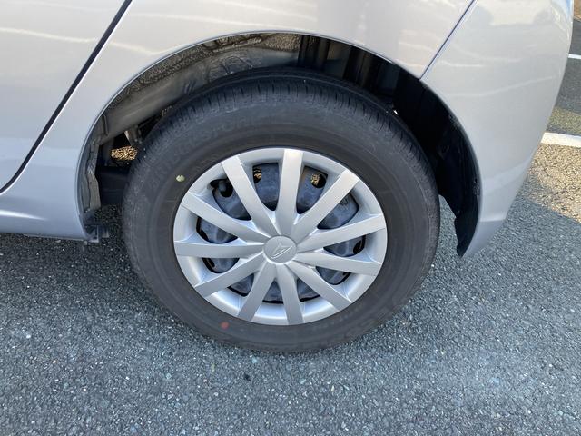 ミライースＬ　ＳＡIII１３インチフルホイールキャップ　マルチリフレクターハロゲンヘッドランプ　可倒式ドアミラー　自発光式デジタルメーターアンバーイルミネーションメーター　マニュアルエアコン（ダイヤル式）　キーレスエントリー（静岡県）の中古車