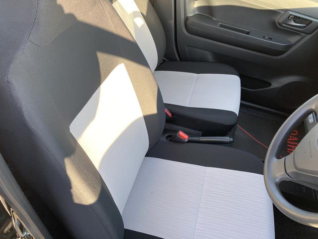 ミライースＬ　ＳＡIII１３インチフルホイールキャップ　マルチリフレクターハロゲンヘッドランプ　可倒式ドアミラー　自発光式デジタルメーターアンバーイルミネーションメーター　マニュアルエアコン（ダイヤル式）　キーレスエントリー（静岡県）の中古車