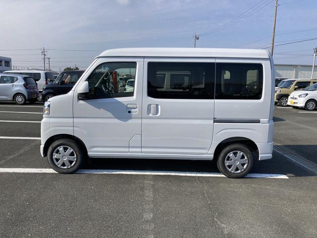 ハイゼットカーゴクルーズＣＶＴ　電動格納式カラードドアミラー　スーパーＵＶＩＲカットガラス（フロントウィンドウ）　１２インチフルホイールキャップ　撥水フルファヴリックシート表皮　大型ＬＥＤ荷室灯　キーフリーシステム（静岡県）の中古車