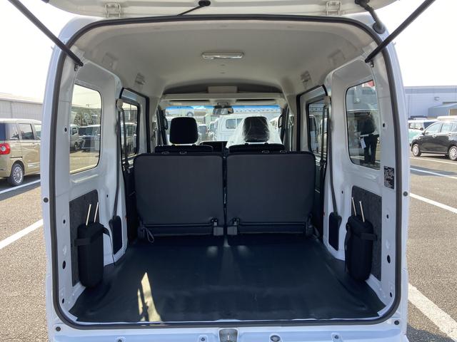 ハイゼットカーゴクルーズＣＶＴ　電動格納式カラードドアミラー　スーパーＵＶＩＲカットガラス（フロントウィンドウ）　１２インチフルホイールキャップ　撥水フルファヴリックシート表皮　大型ＬＥＤ荷室灯　キーフリーシステム（静岡県）の中古車