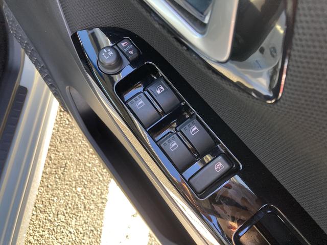 ムーヴカスタム　ＲＳ　ハイパーリミテッドＳＡIIIＬＥＤヘッドライト　パノラマモニター対応　１５インチアルミホイール　　オートエアコン（プッシュ式）　オートライト　キーフリーシステム　プッシュボタンスタート（静岡県）の中古車