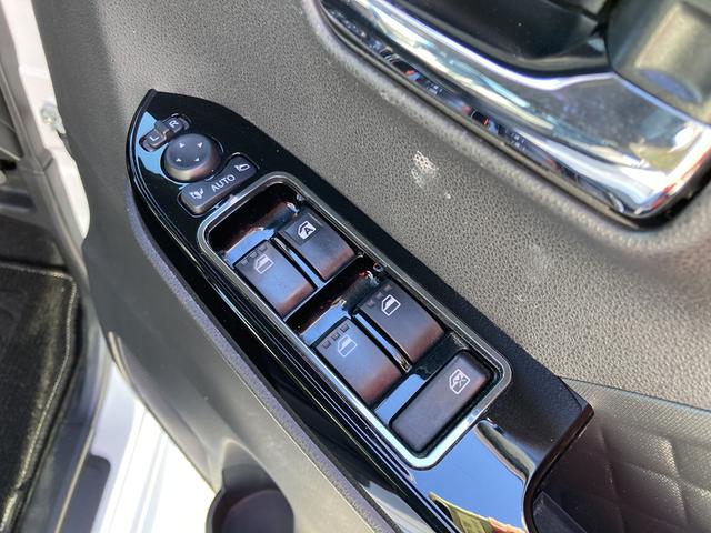 タントカスタムＸ１４インチアルミホイール　大型エアロバンパー　フルＬＥＤヘッドランプ　オート格納式カラードドアミラー　両側パワースライドドア　キーフリーシステム　プッシュボタンスタート（静岡県）の中古車