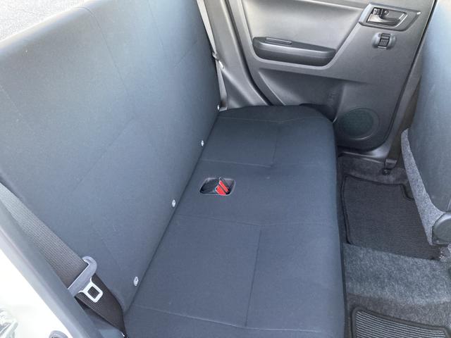 ミライースＬ　ＳＡIII１３インチフルホイールキャップ　マルチリフレクターハロゲンヘッドランプ　可倒式ドアミラー　自発光式デジタルメーターアンバーイルミネーションメーター　マニュアルエアコン（ダイヤル式）　キーレスエントリー（静岡県）の中古車