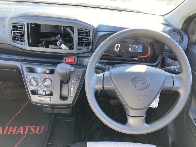 ミライースＬ　ＳＡIII１３インチフルホイールキャップ　マルチリフレクターハロゲンヘッドランプ　可倒式ドアミラー　自発光式デジタルメーターアンバーイルミネーションメーター　マニュアルエアコン（ダイヤル式）　キーレスエントリー（静岡県）の中古車