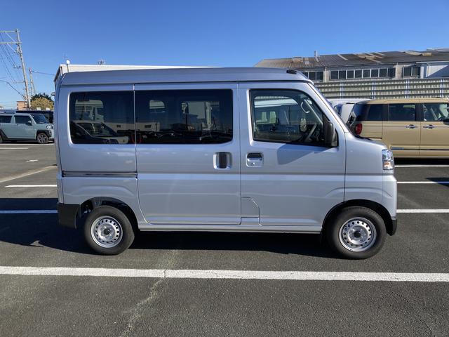 ハイゼットカーゴＤＸＭＴ車　撥水フルファブリックシート表皮　オーバーヘッドシェルフ　アッパートレイ　キーレスエントリー　ユースフルナット（３１ヶ所）（静岡県）の中古車