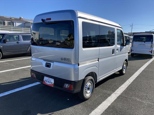 ハイゼットカーゴＤＸＭＴ車　撥水フルファブリックシート表皮　オーバーヘッドシェルフ　アッパートレイ　キーレスエントリー　ユースフルナット（３１ヶ所）（静岡県）の中古車