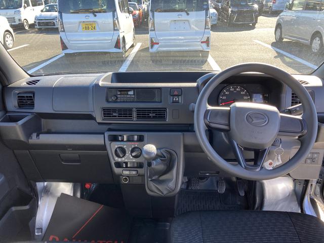 ハイゼットカーゴＤＸＭＴ車　撥水フルファブリックシート表皮　オーバーヘッドシェルフ　アッパートレイ　キーレスエントリー　ユースフルナット（３１ヶ所）（静岡県）の中古車