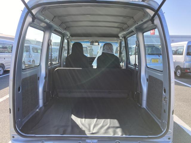 ハイゼットカーゴスペシャルＳＡIII　　登録遅れ２ＷＤ　４ＡＴ　マニュアルエアコン　ＵＶカットガラス　手動可倒式ドアミラー（静岡県）の中古車