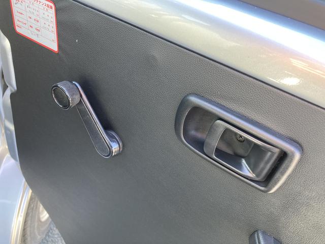 ハイゼットカーゴスペシャルＳＡIII　　登録遅れ２ＷＤ　４ＡＴ　マニュアルエアコン　ＵＶカットガラス　手動可倒式ドアミラー（静岡県）の中古車