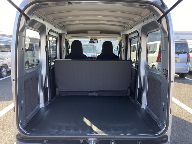 ハイゼットカーゴＤＸＣＶＴ　撥水フルファブリックシート表皮　オーバーヘッドシェルフ　アッパートレイ　キーレスエントリー　ユースフルナット（３１ヶ所）（静岡県）の中古車