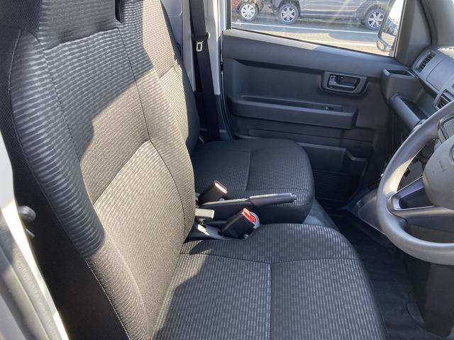 ハイゼットカーゴＤＸＣＶＴ　撥水フルファブリックシート表皮　オーバーヘッドシェルフ　アッパートレイ　キーレスエントリー　ユースフルナット（３１ヶ所）（静岡県）の中古車