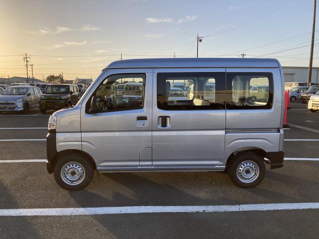 ハイゼットカーゴスペシャル２ＷＤ　ＣＶＴ　プリントレザーシート　アッパートレイ　ユースフルナット（３１か所）（静岡県）の中古車