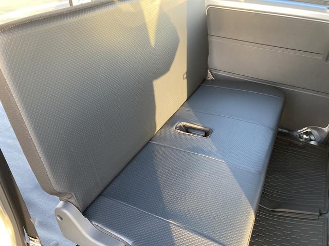 ハイゼットカーゴスペシャル２ＷＤ　ＣＶＴ　プリントレザーシート　アッパートレイ　ユースフルナット（３１か所）（静岡県）の中古車