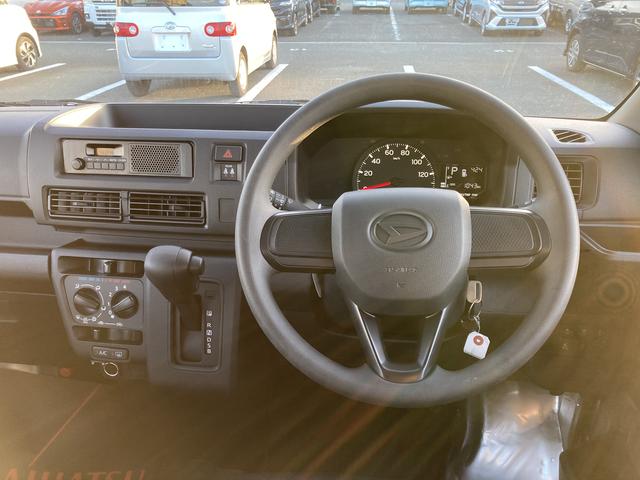 ハイゼットカーゴスペシャル２ＷＤ　ＣＶＴ　プリントレザーシート　アッパートレイ　ユースフルナット（３１か所）（静岡県）の中古車