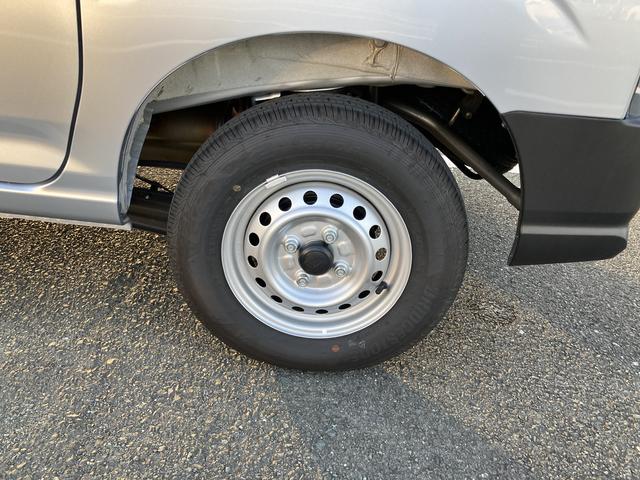 ハイゼットカーゴスペシャル２ＷＤ　ＣＶＴ　プリントレザーシート　アッパートレイ　ユースフルナット（３１か所）（静岡県）の中古車