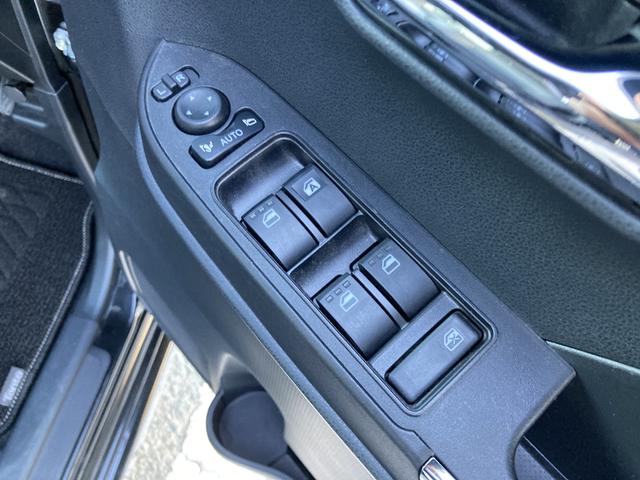 タントカスタムRS15インチアルミホイール キーフリーシステム プッシュボタンスタート オートエアコン(プッシュ式) フルLEDヘッドランプ オート格納式カラードドアミラー 本革巻ステアリングホイール(静岡県)の中古車