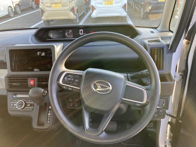 タントＸ　スローパー福祉車両　１４インチフルホイールキャップ　フルＬＥＤヘッドランプ　オート格納式カラードドアミラー　左側パワースライドドア　ＴＦＴカラーマルチインフォメーションディスプレイ　フルファブリックシート（静岡県）の中古車