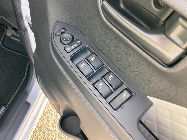 タントＸ　スローパー福祉車両　１４インチフルホイールキャップ　フルＬＥＤヘッドランプ　オート格納式カラードドアミラー　左側パワースライドドア　ＴＦＴカラーマルチインフォメーションディスプレイ　フルファブリックシート（静岡県）の中古車