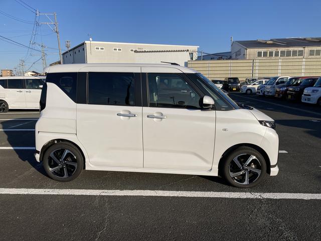 ムーヴＲＳキーフリーシステム　プッシュボタンスタート　ＬＥＤヘッドライト　１５インチアルミホイール　両側パワースライドドア　カラーマルチインフォメーションディスプレイ（静岡県）の中古車