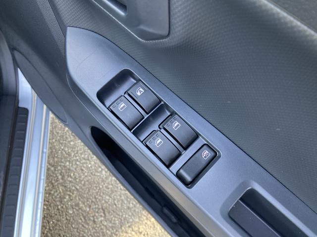 ミライースＬ　ＳＡIII１３インチフルホイールキャップ　マルチリフレクターハロゲンヘッドランプ　可倒式ドアミラー　自発光式デジタルメーターアンバーイルミネーションメーター　マニュアルエアコン（ダイヤル式）　キーレスエントリー（静岡県）の中古車