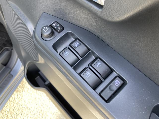 ウェイクＧターボＶＳ　ＳＡIII１５インチアルミホイール　両側パワースライドドア　ＵＶカットガラス　キーフリーシステム　オートエアコン（プッシュ式）　ＬＥＤヘッドランプ	本革巻ステアリングホイール（静岡県）の中古車