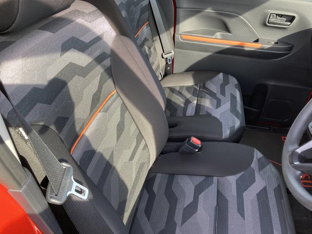 タントファンクロス１４インチアルミホイール　フルＬＥＤヘッドランプ　オート格納式カラードドアミラー　両側パワースライドドア　キーフリーシステム　プッシュボタンスタート（静岡県）の中古車