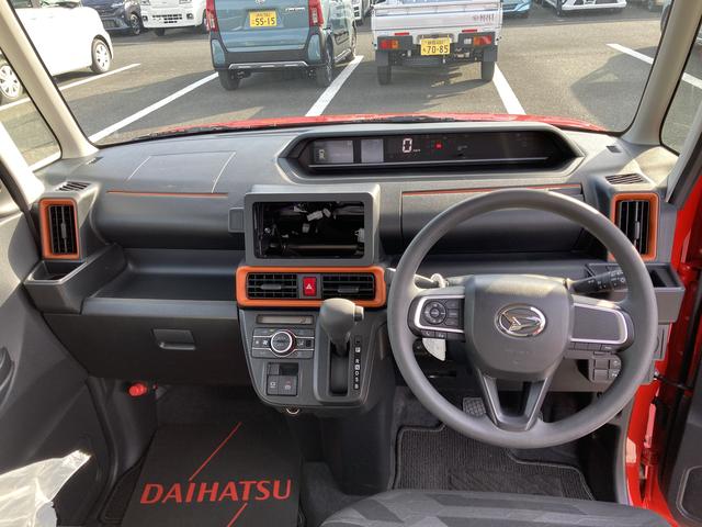 タントファンクロス１４インチアルミホイール　フルＬＥＤヘッドランプ　オート格納式カラードドアミラー　両側パワースライドドア　キーフリーシステム　プッシュボタンスタート（静岡県）の中古車