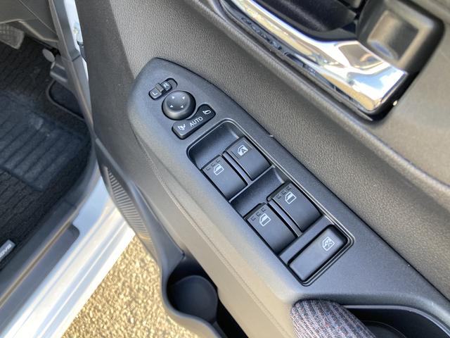 ムーヴRSキーフリーシステム プッシュボタンスタート LEDヘッドライト 15インチアルミホイール 両側パワースライドドア カラーマルチインフォメーションディスプレイ(静岡県)の中古車