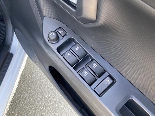 ミライースＸ　ＳＡIII１４インチフルホイールキャップ　ＬＥＤヘッドランプ　電動格納式（カラード）ドアミラー　自発光式デジタルメーターブルーイルミネーションメーター　マニュアルエアコン（ダイヤル式）　キーレスエントリー（静岡県）の中古車