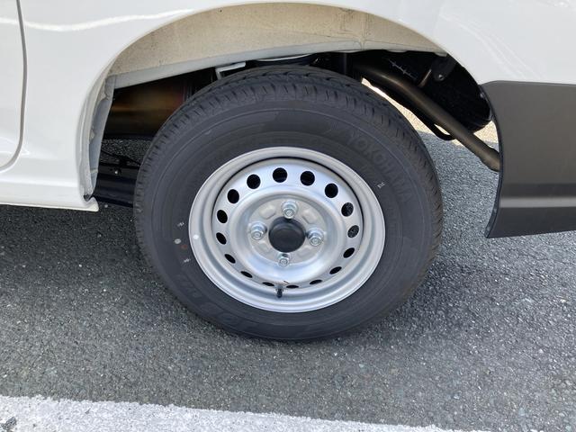 ハイゼットカーゴＤＸＣＶＴ　撥水フルファブリックシート表皮　オーバーヘッドシェルフ　アッパートレイ　キーレスエントリー　ユースフルナット（３１ヶ所）（静岡県）の中古車