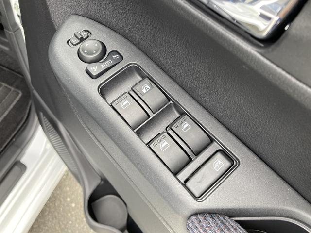 ムーヴＲＳキーフリーシステム　プッシュボタンスタート　ＬＥＤヘッドライト　１５インチアルミホイール　両側パワースライドドア　カラーマルチインフォメーションディスプレイ（静岡県）の中古車