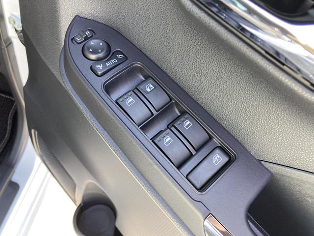 タントカスタムRS15インチアルミホイール キーフリーシステム プッシュボタンスタート オートエアコン(プッシュ式) フルLEDヘッドランプ オート格納式カラードドアミラー 本革巻ステアリングホイール(静岡県)の中古車