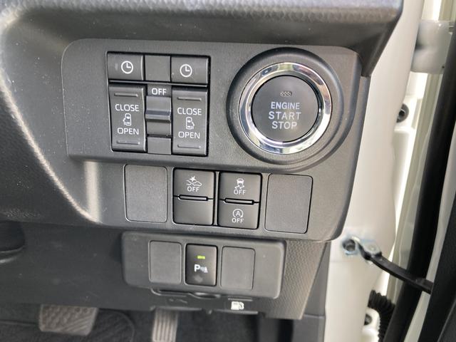 トールカスタムＧＬＥＤヘッドランプ　キーフリーシステム　プッシュボタンスタート　オートエアコン（プッシュ式）　両側パワースライドドア　マルチインフォメーションディスプレイ（静岡県）の中古車